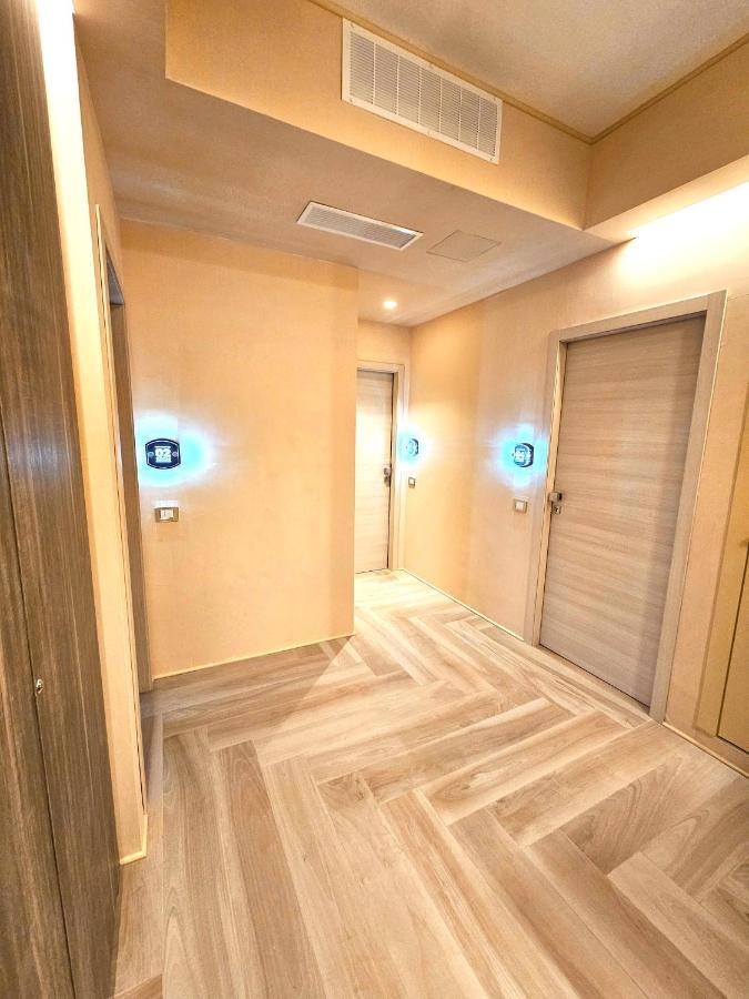 Trilogy Prestige - Central Premium Suites Лечче Екстер'єр фото